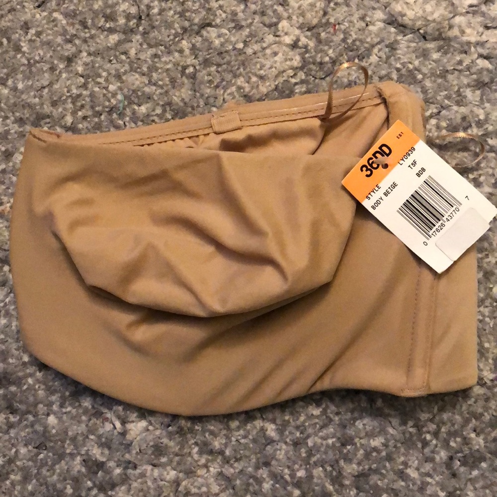NWT Lilyette by Bali strapless minimized bra